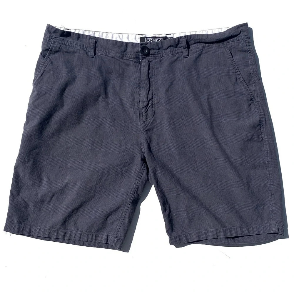 EZEKIEL Men’s Black and Gray Plaid Shorts Flat front size 36